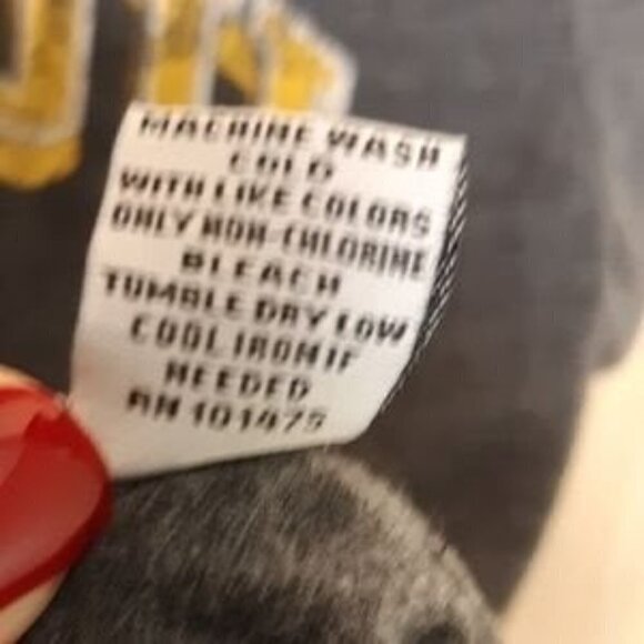 University of Missouri v-neck t-shirt. L - Picture 6 of 6